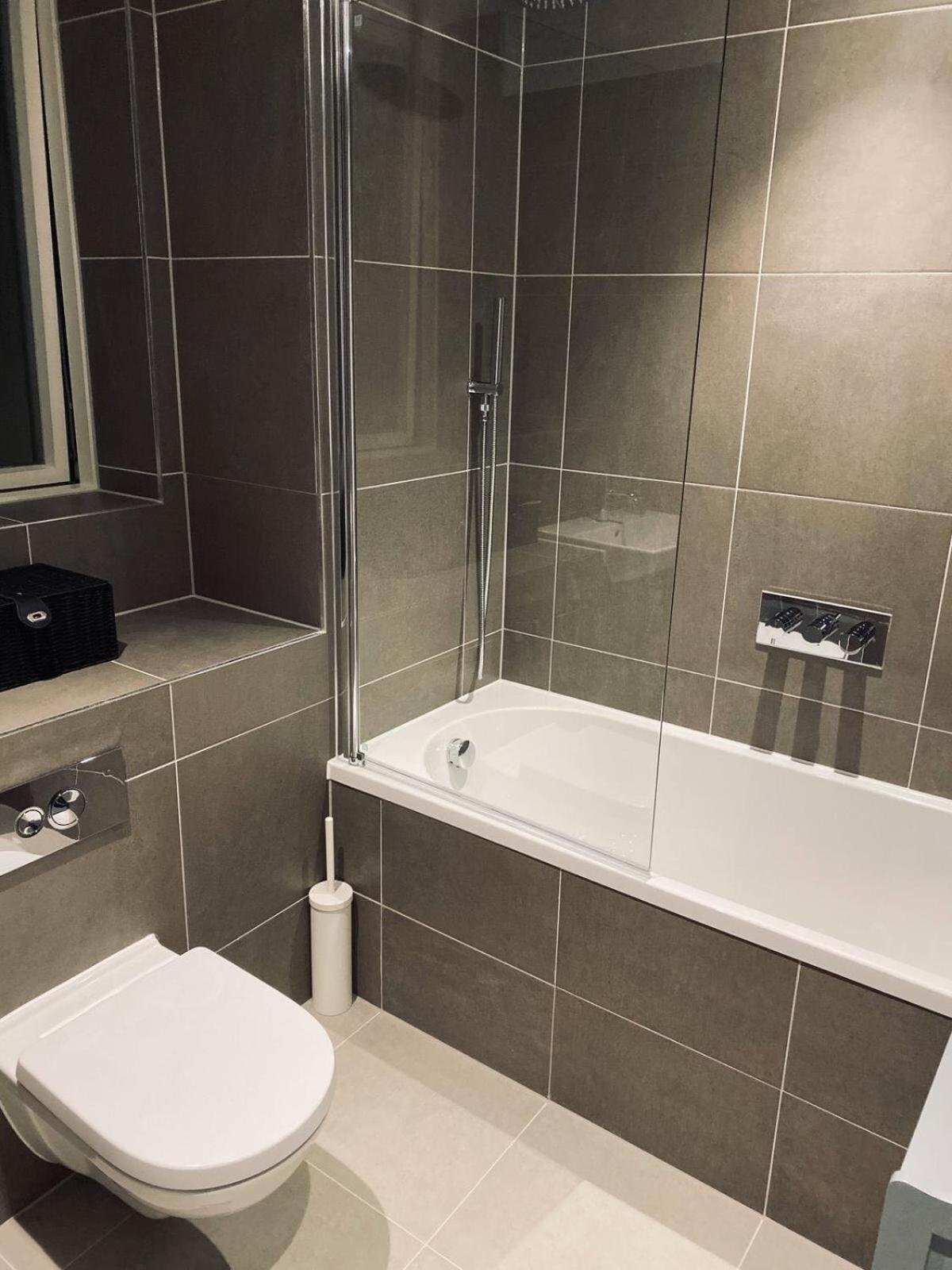 1bed Balcony Grocery Downstairs * Londres