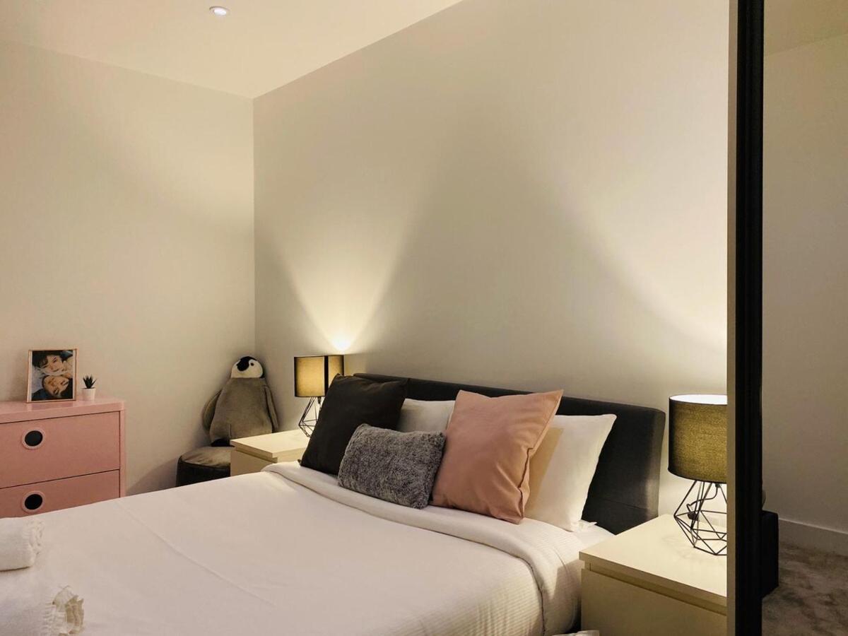 1bed Balcony Grocery Downstairs Appartement *